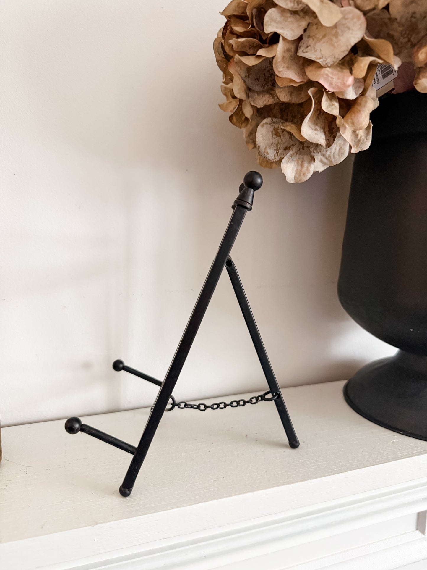 Black Iron Mini Easel