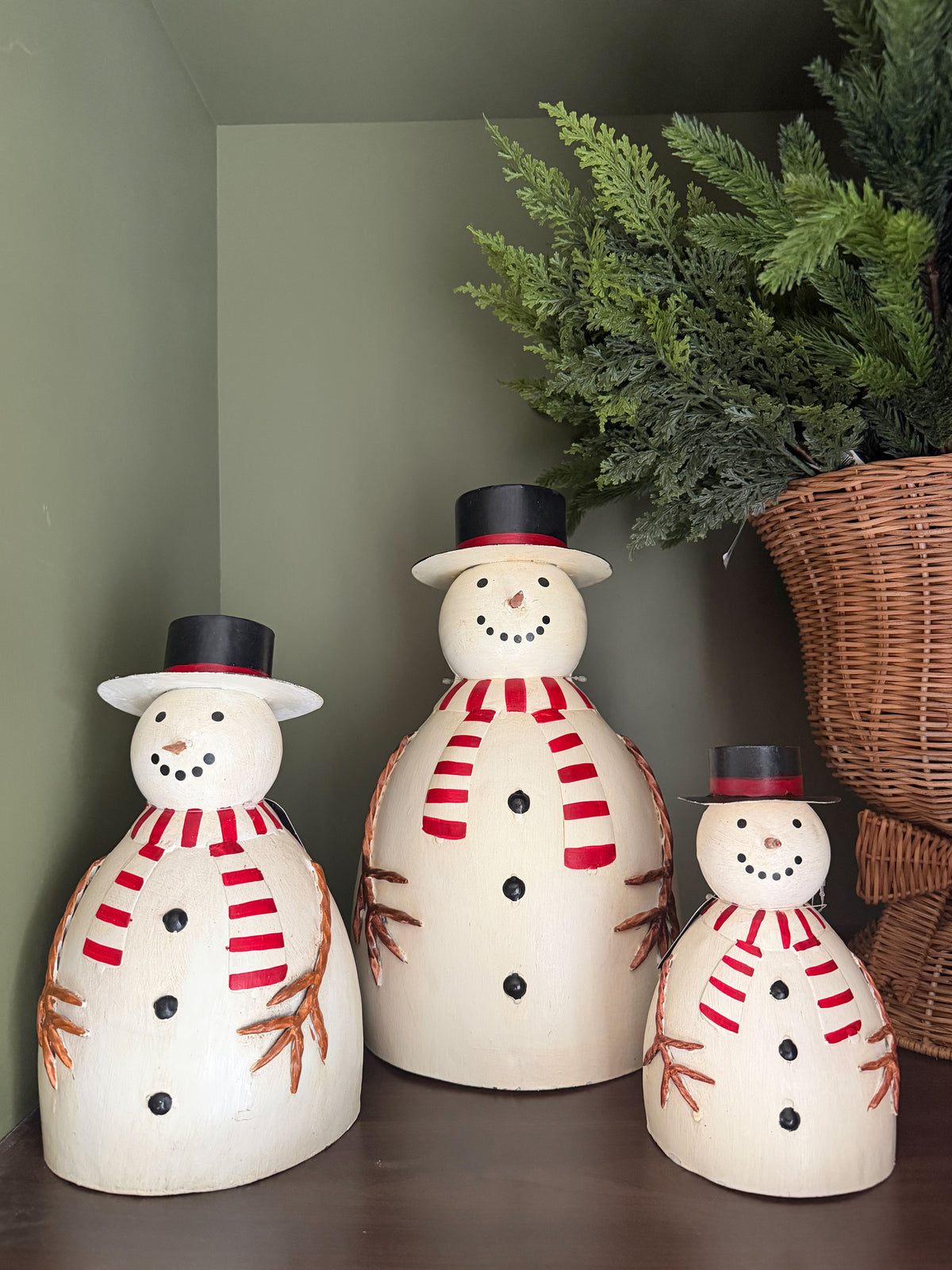 Metal Top Hat Snowman- Assorted Sizes