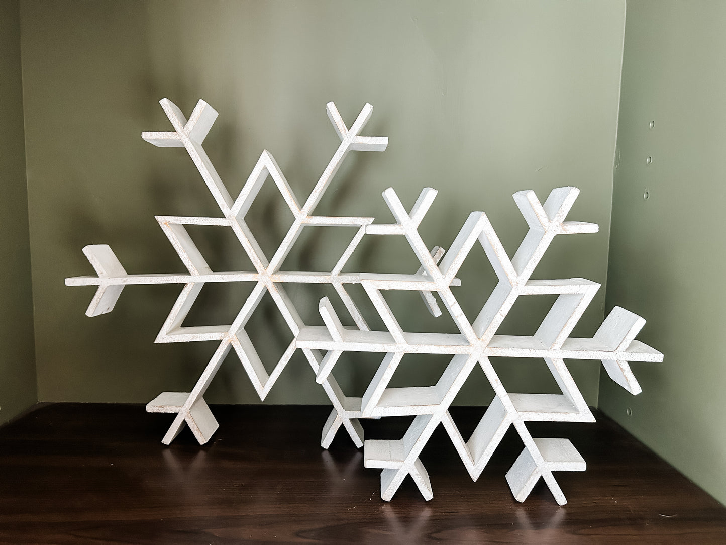 Medium Whitewash Wooden Snowflake