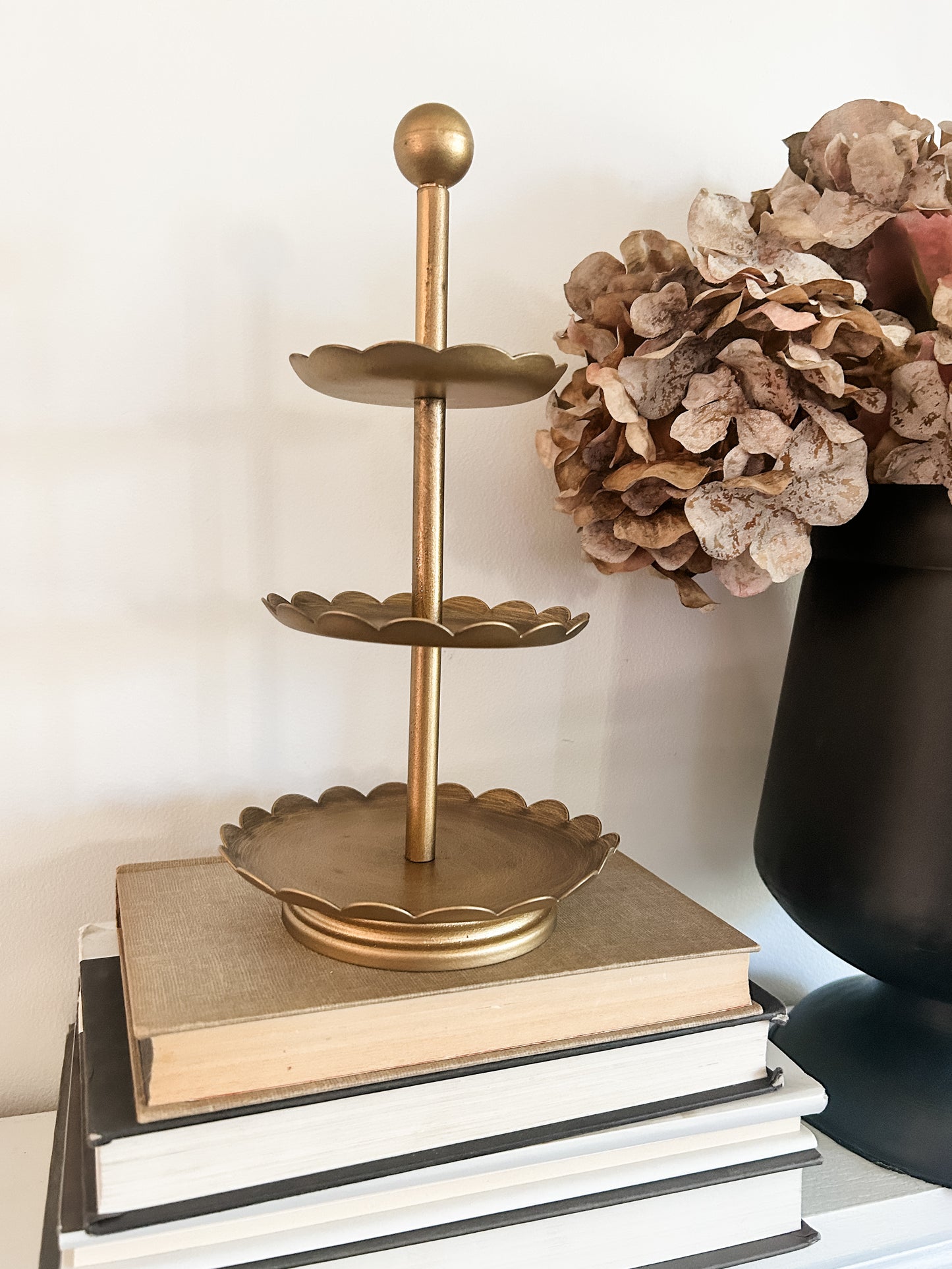Mini Scallop Antique Gold Tier Tray