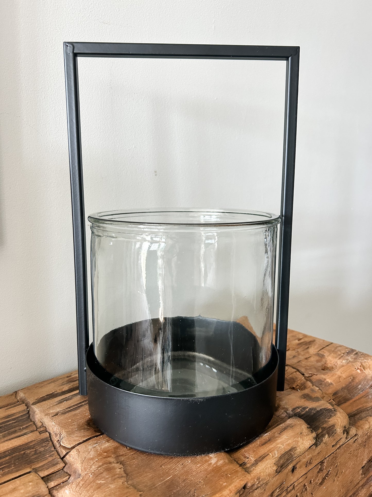 Modern Black Metal Candle Hurricane