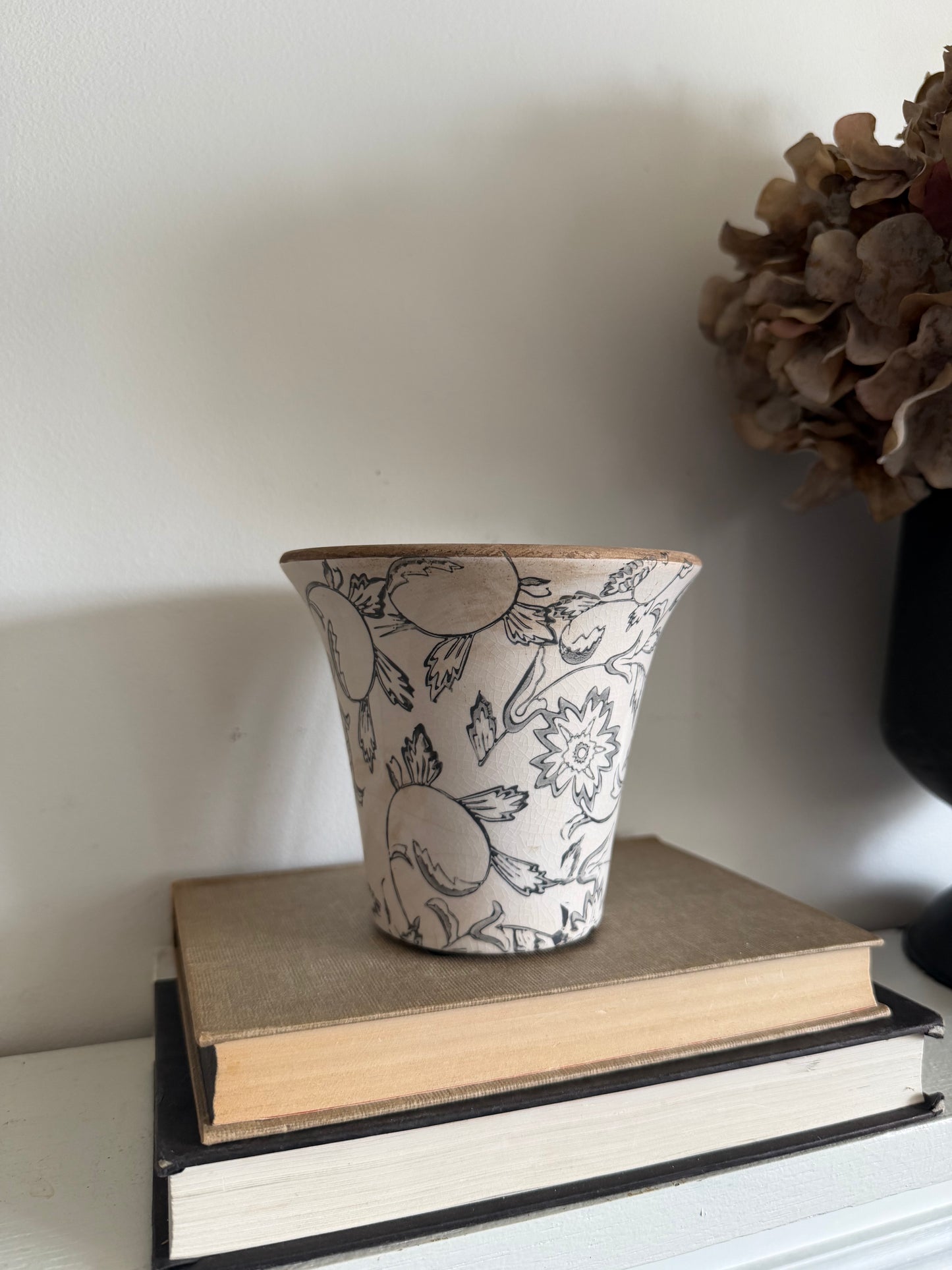 Small Charcoal Heirloom Planter Pot