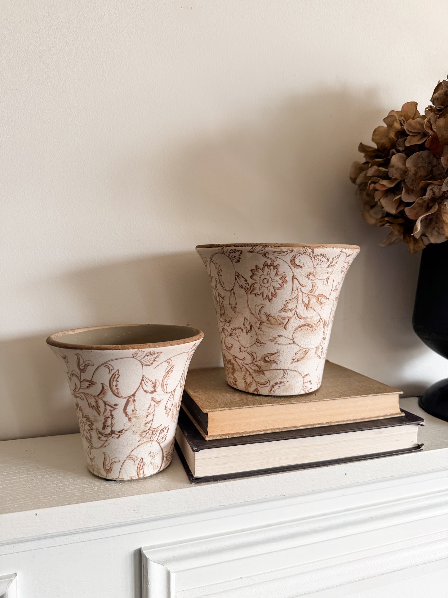 Large Beige Heirloom Planter Pot