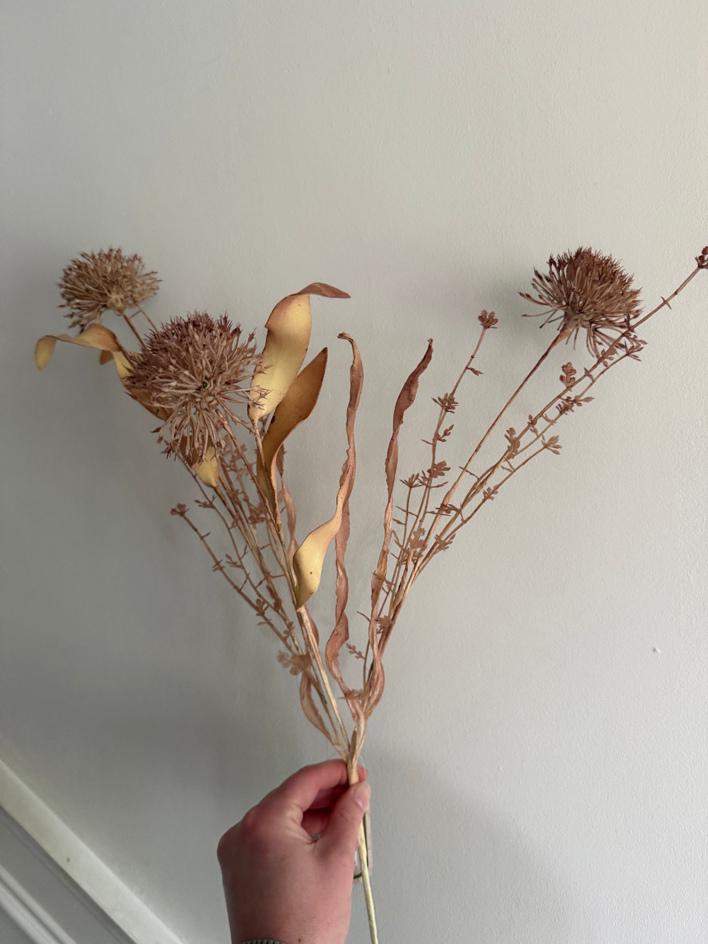 Rosewood Dried Look Wild Leek Floral