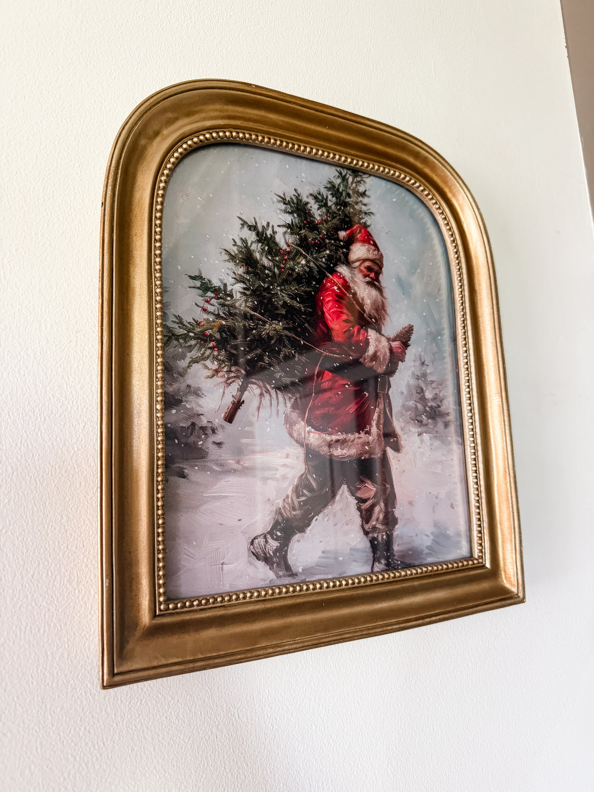 Vintage Santa Inspired Arch Frame Art