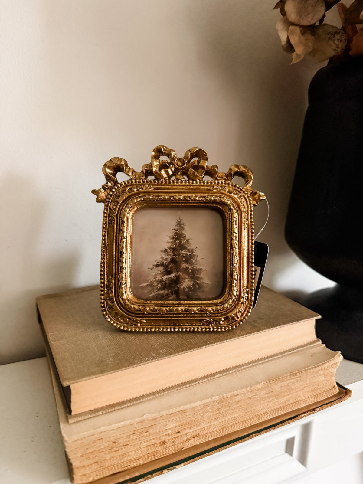 Gold Ribbon & Christmas Tree Art Frame