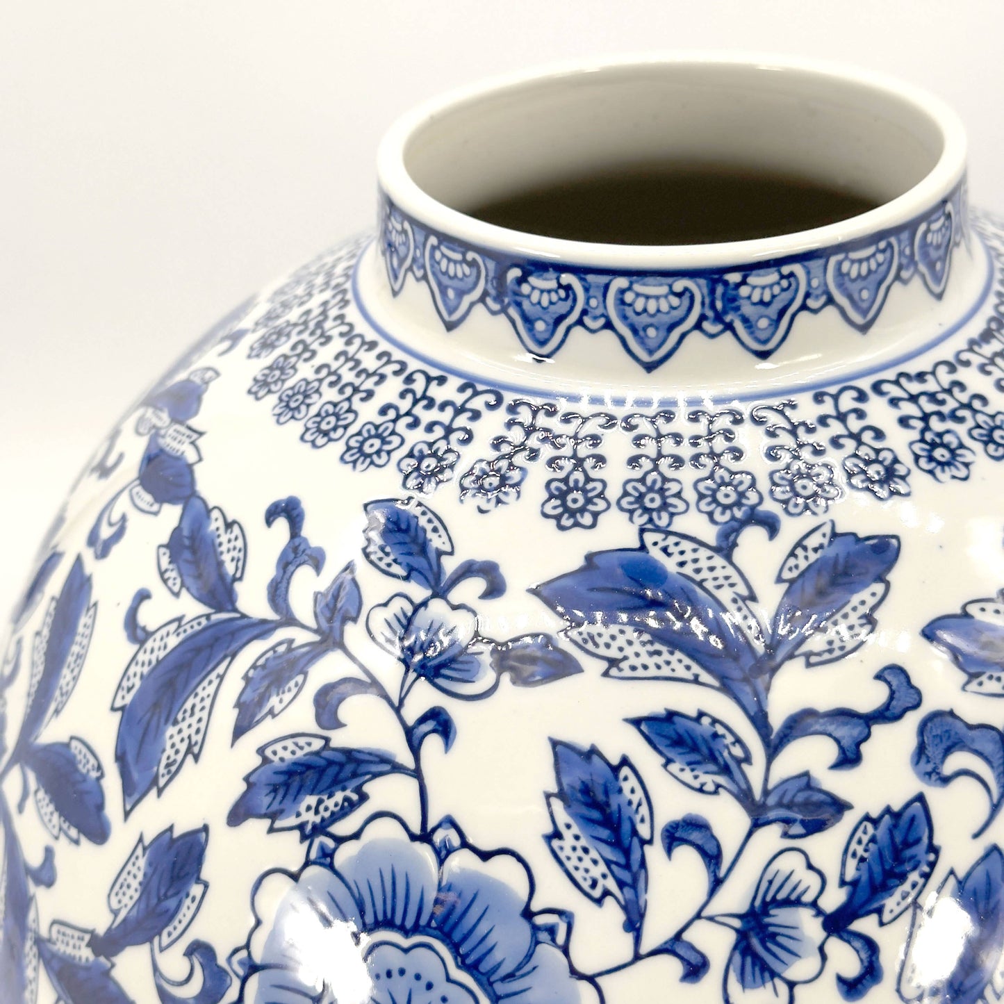 12" Dia Ceramic Globe Chinoiserie Vase Flowers & Home Decor: Blue & White