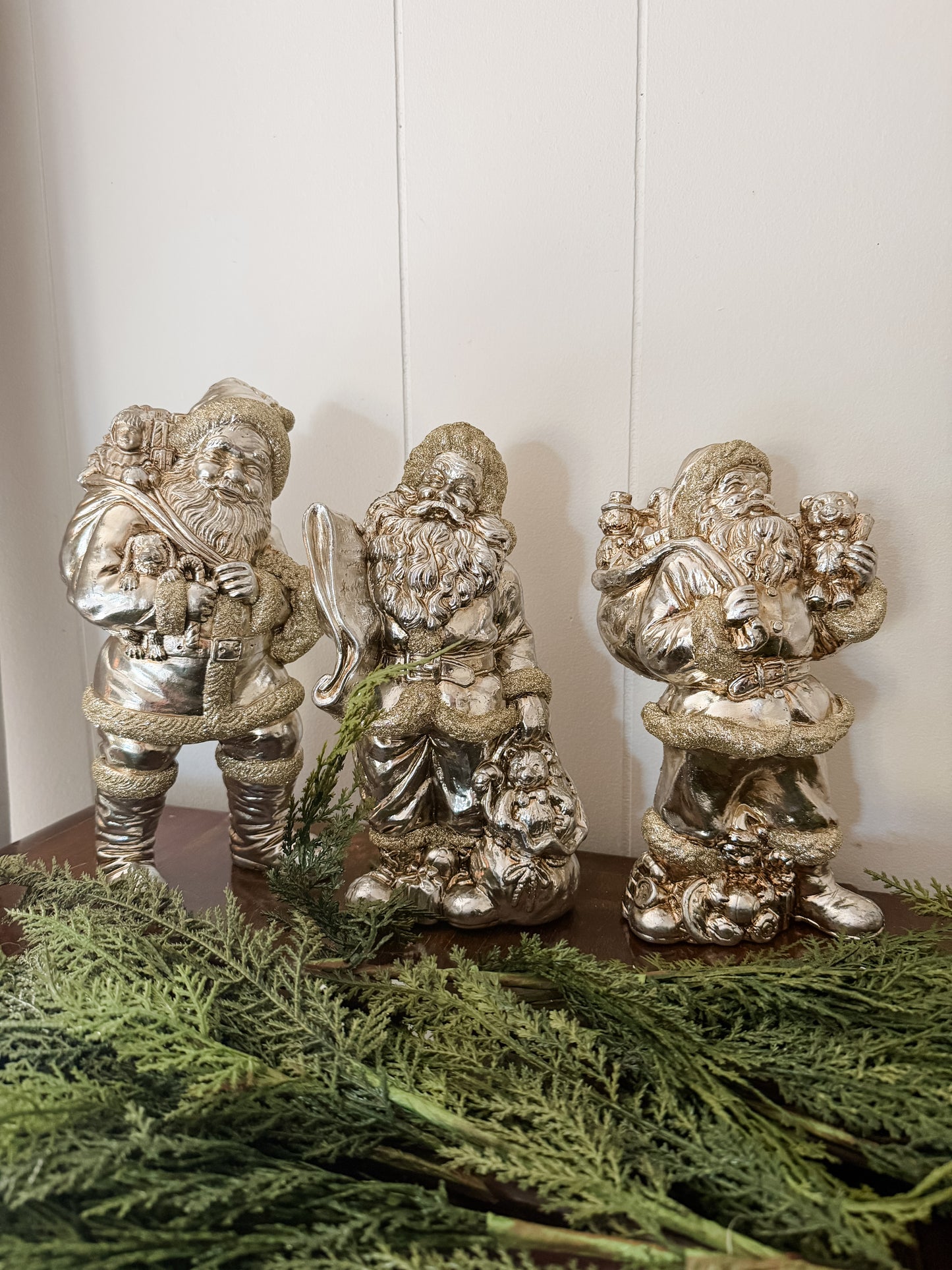 Antiqued Silver Santa's Assorted
