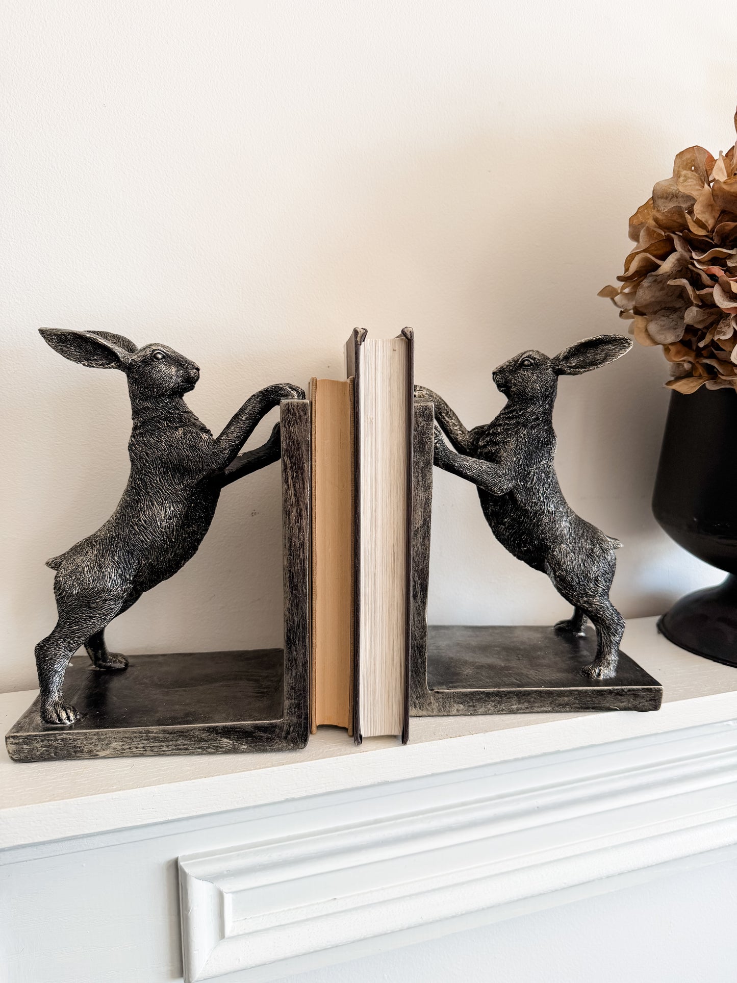 Black & Pewter Resin Rabbit Bookend set