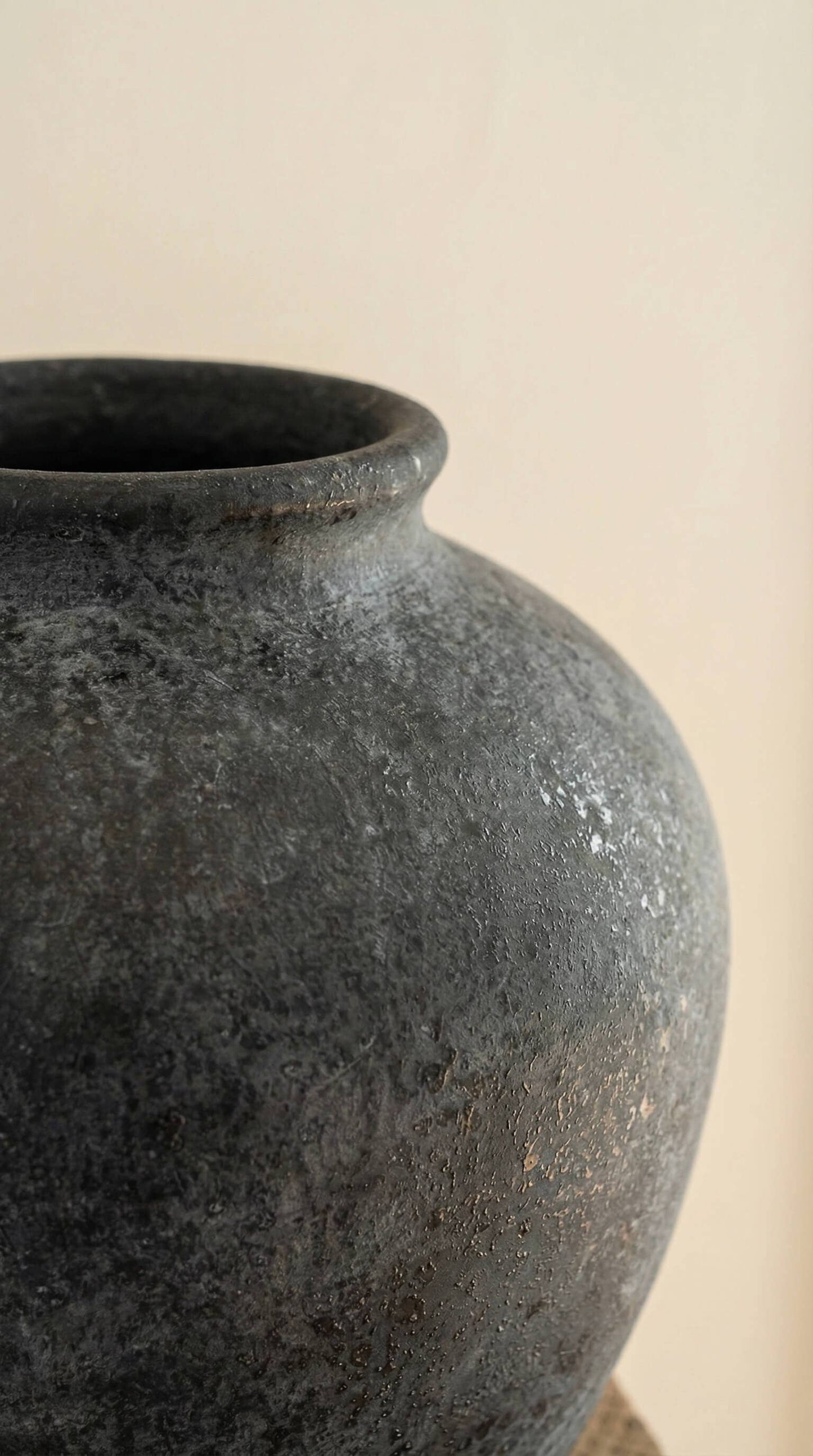 Ceramic Vase, Vintage Style, Black - Athena: Large