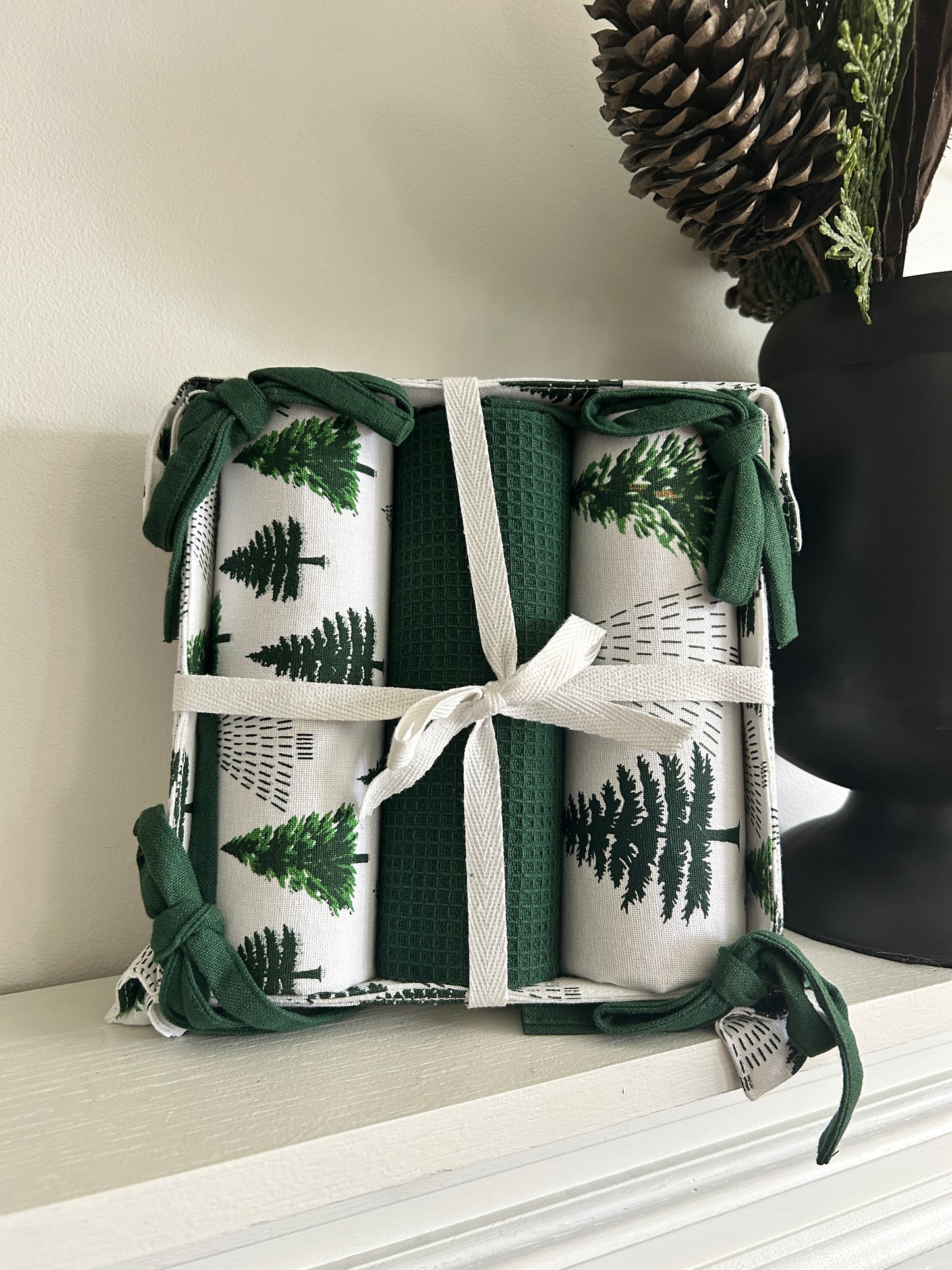 Merry Tree Tea Towel Hostess Set