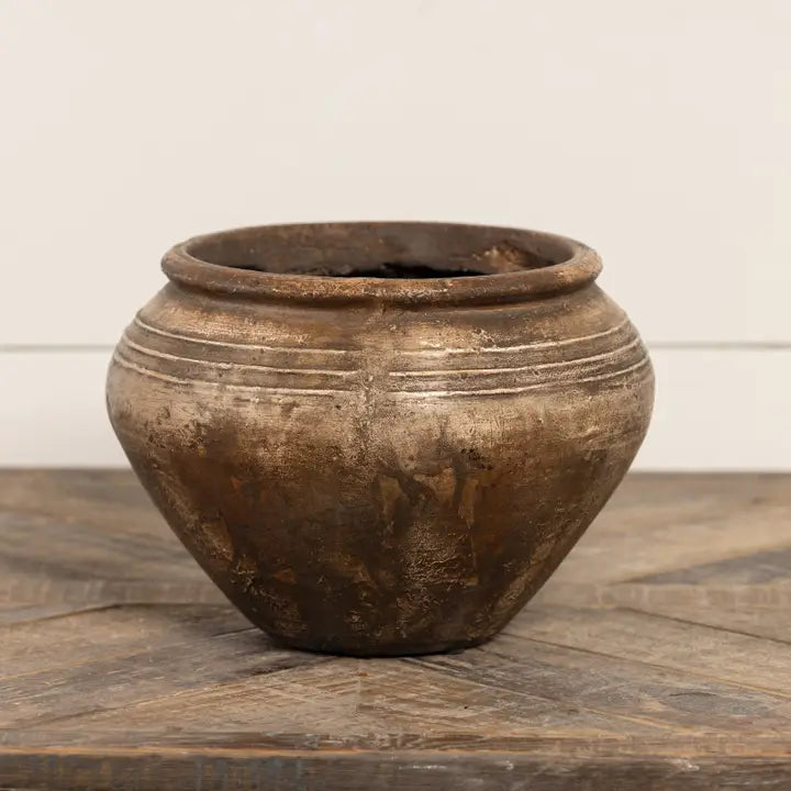 Brown Distressed Pot