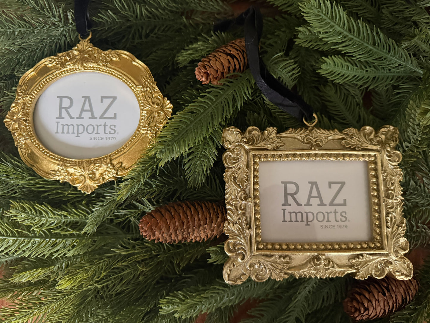 Vintage Photo Frame Ornament