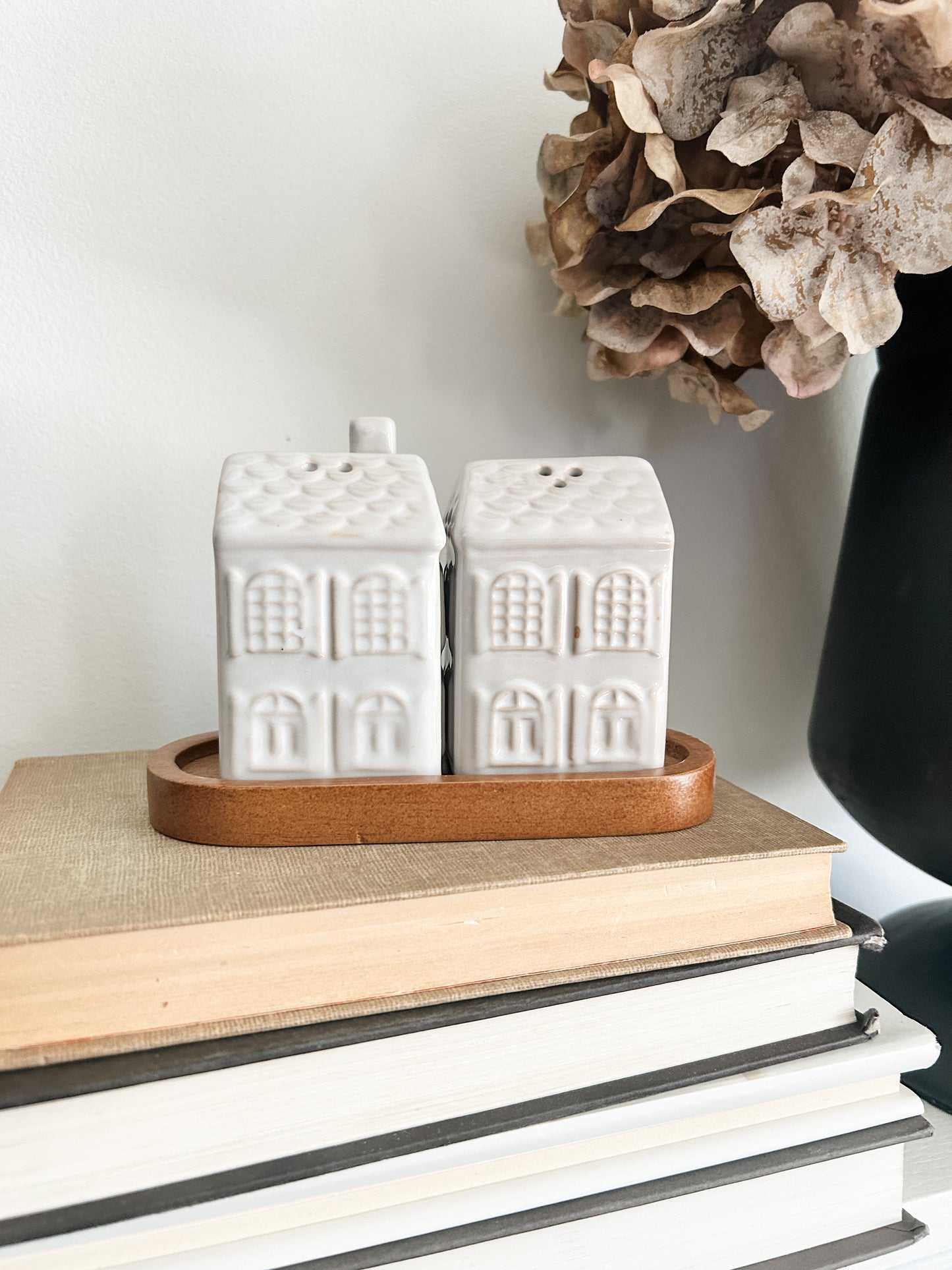 Stoneware House Shaped S&P Set