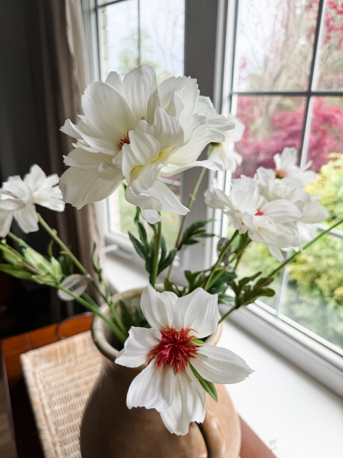 White Cosmo Spray