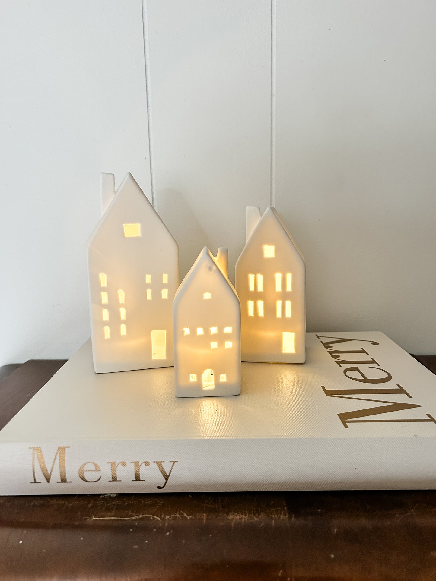 Light Up Holiday House Set of 3- StyleB