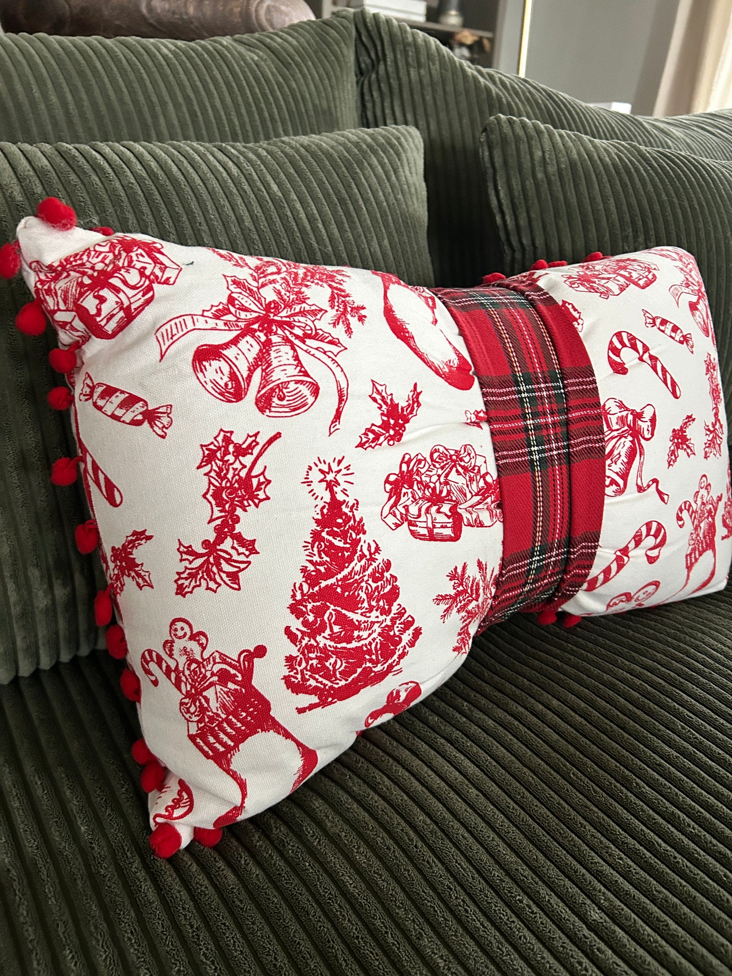 Tartan Toile Bow Pillow