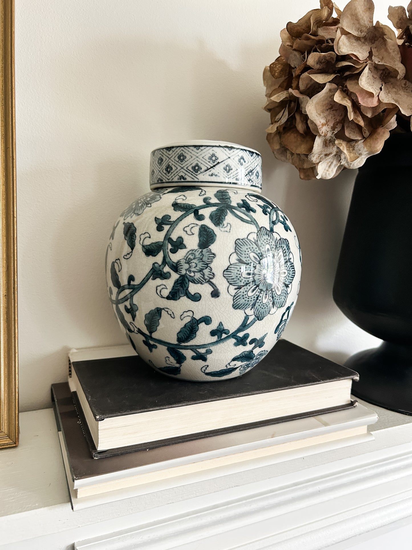 Round Blue Floral Ginger Jar