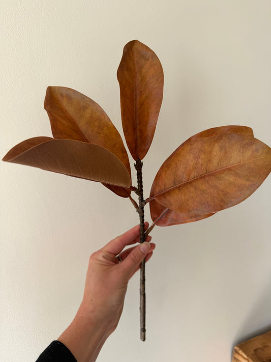 Brown Magnolia Spray- 18"