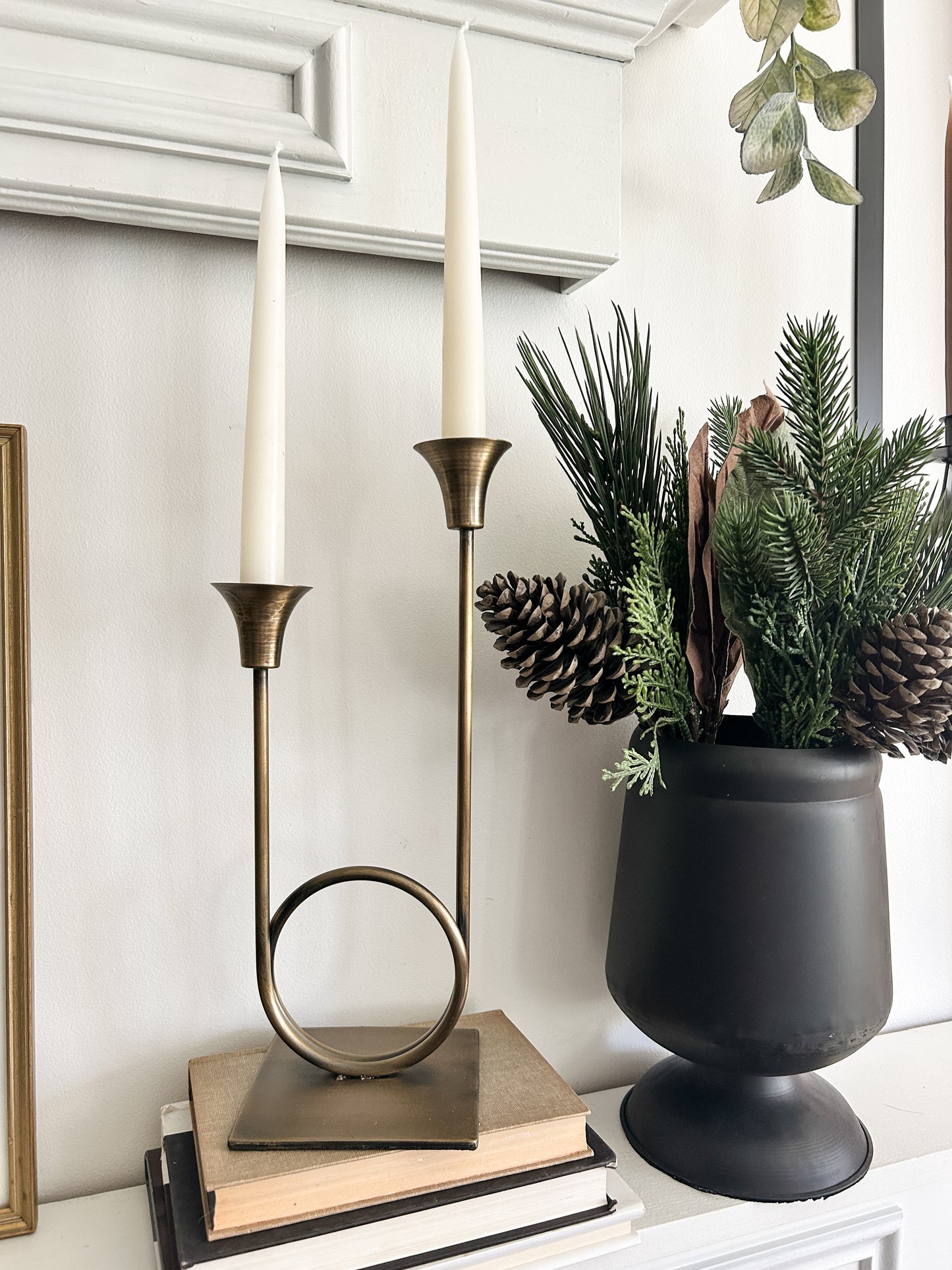 Dual Trumpet Taper Holder