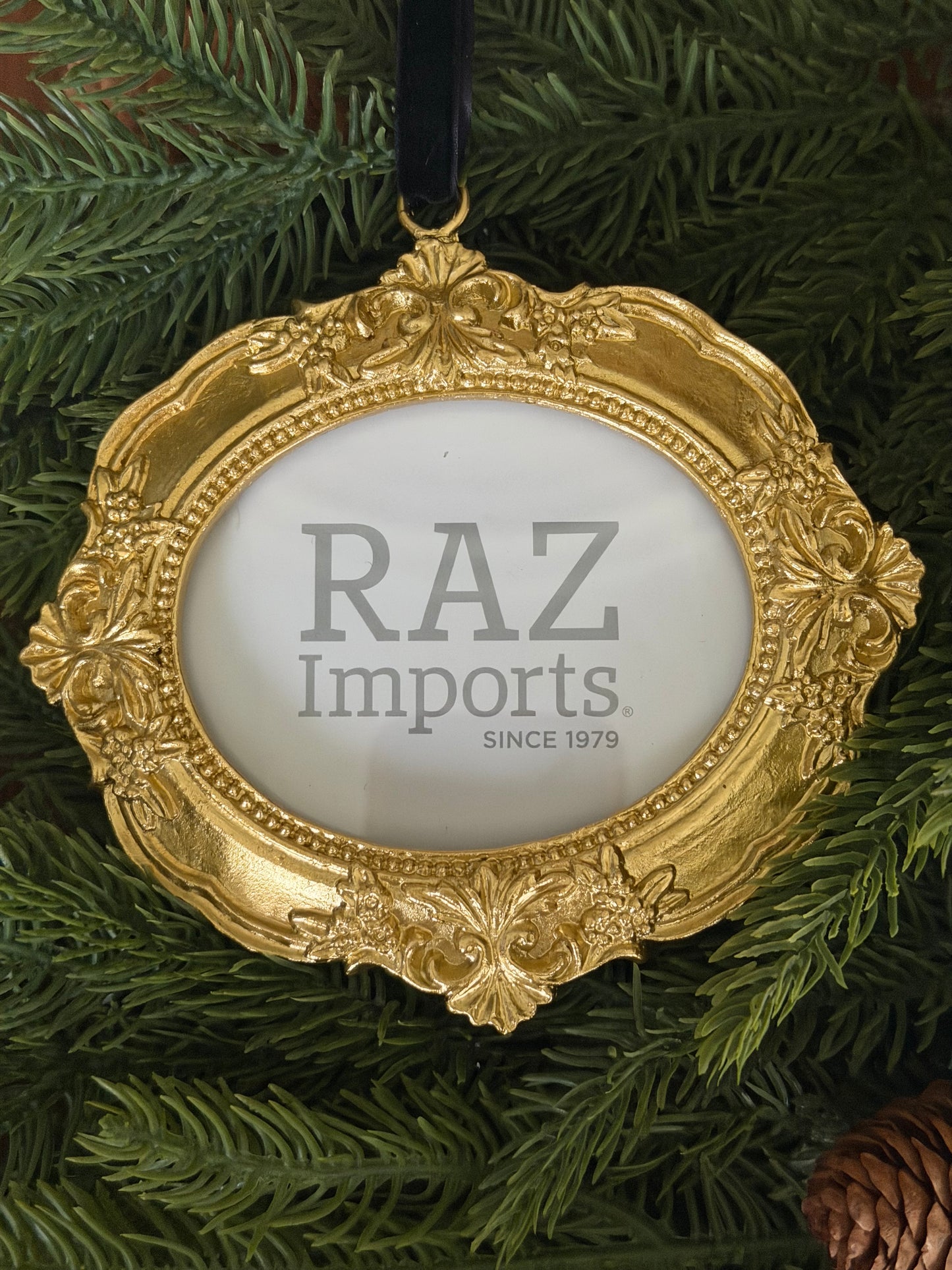 Vintage Photo Frame Ornament