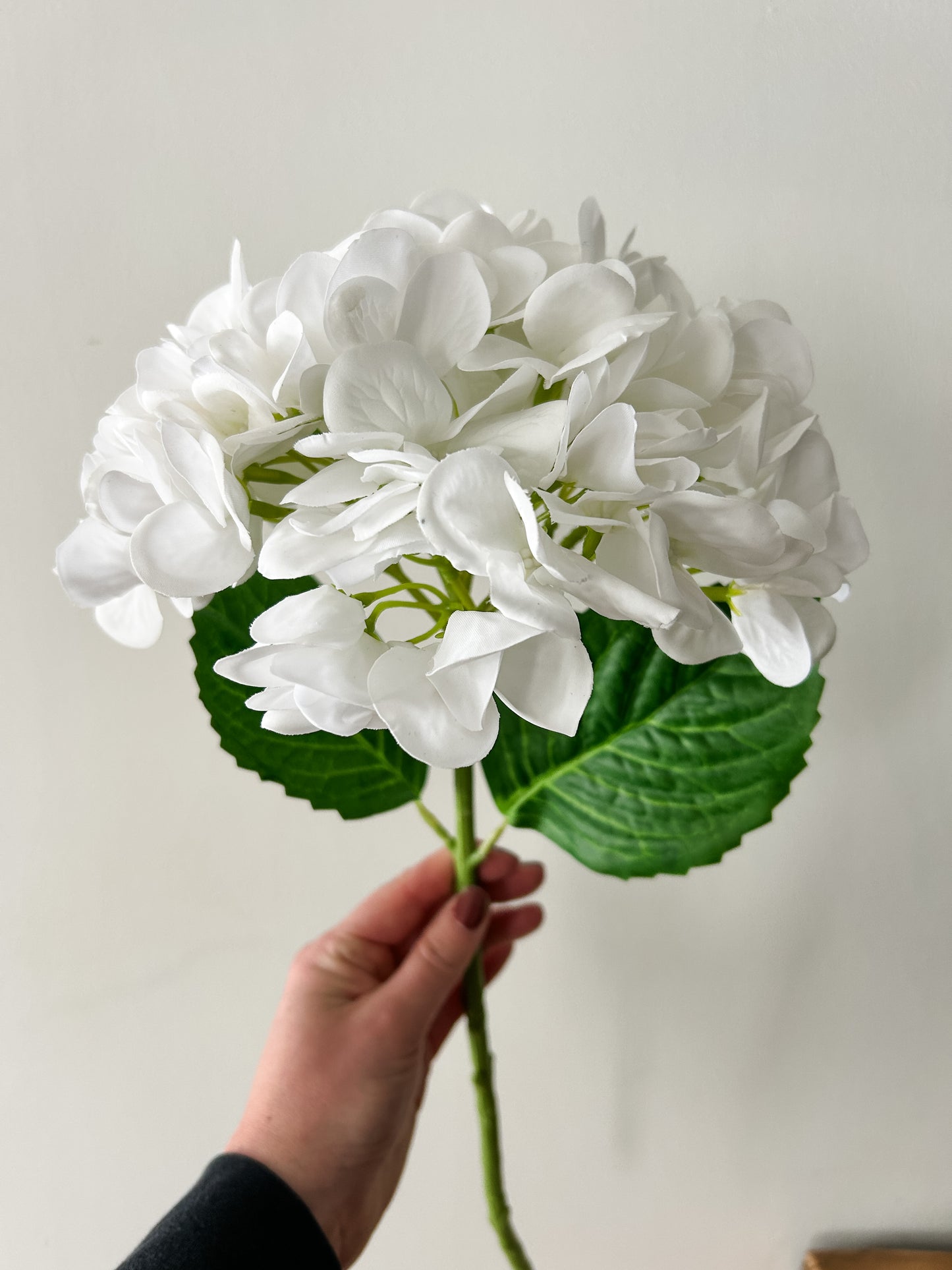 White Real Touch Hydrangea Stem