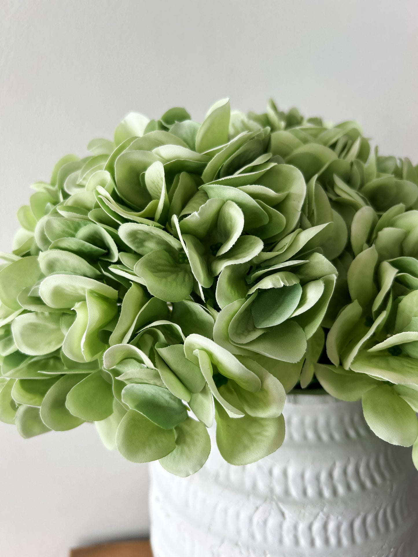 Green Real Touch Hydrangea Stem