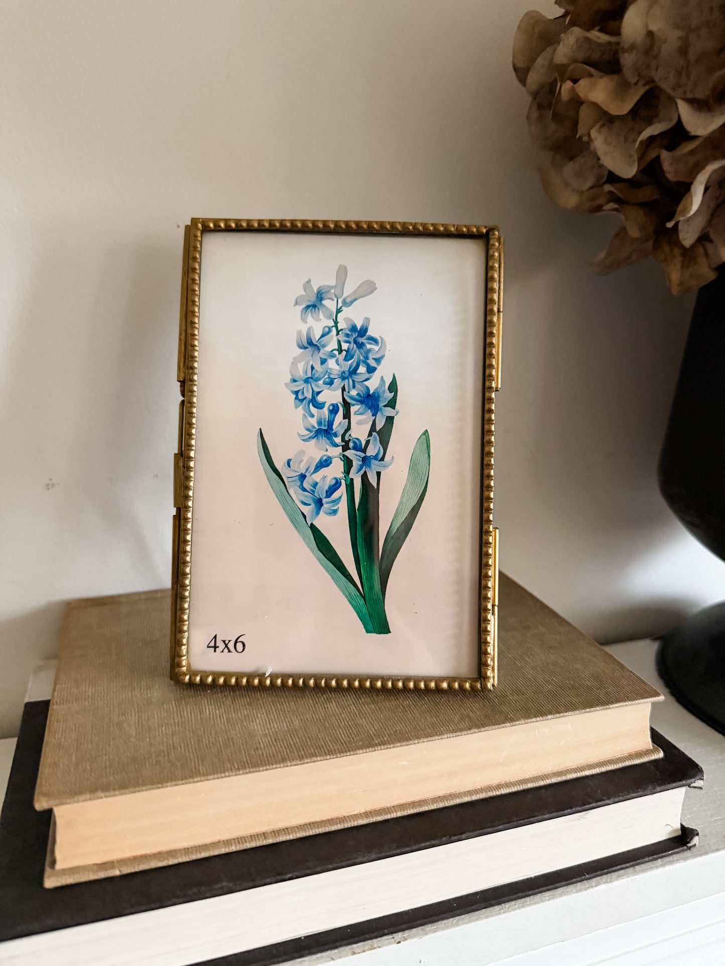 Simple 4 x 6 Brass Photo Frame