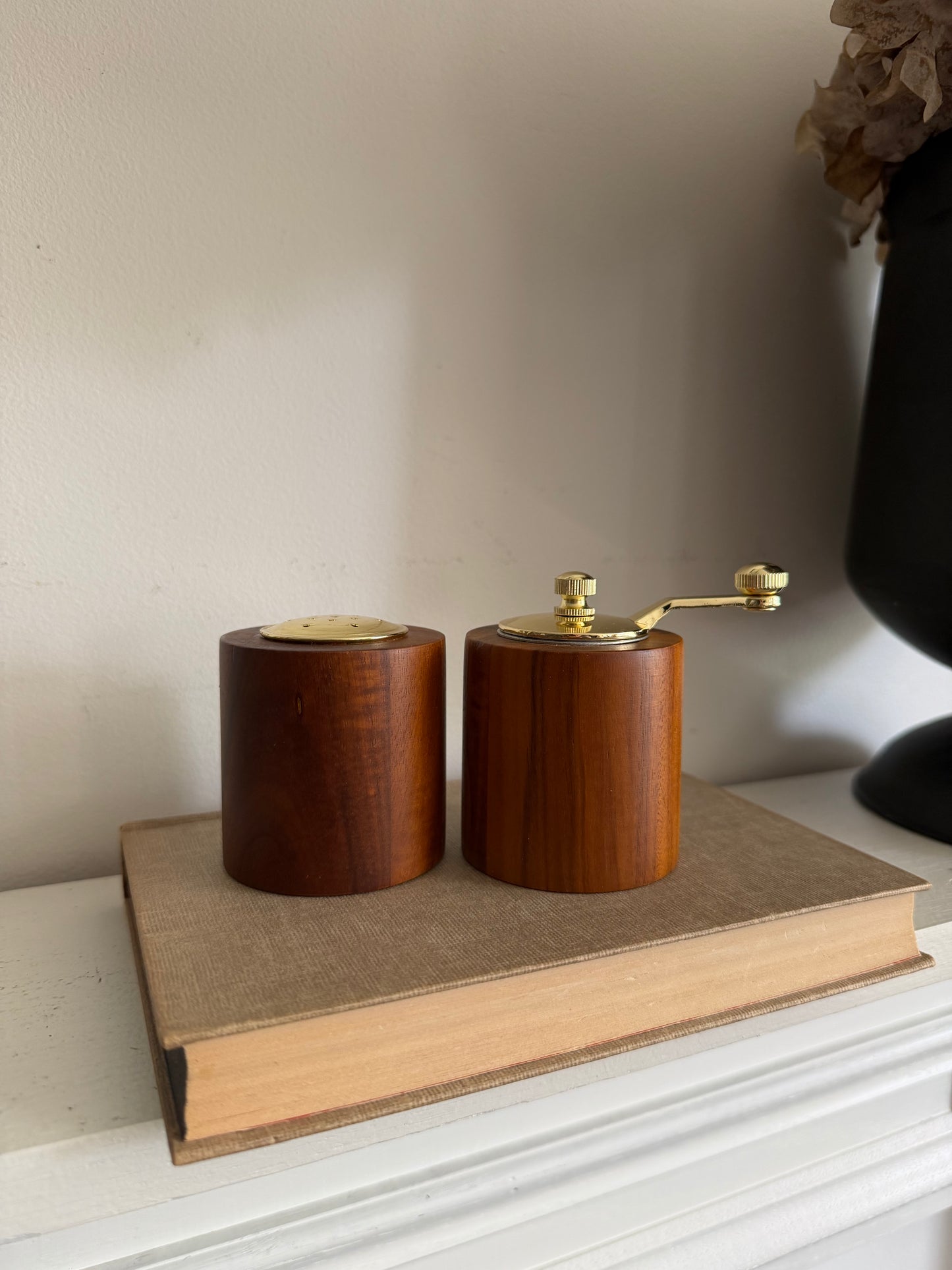 Wood Pepper Mill & Salt Shaker Set
