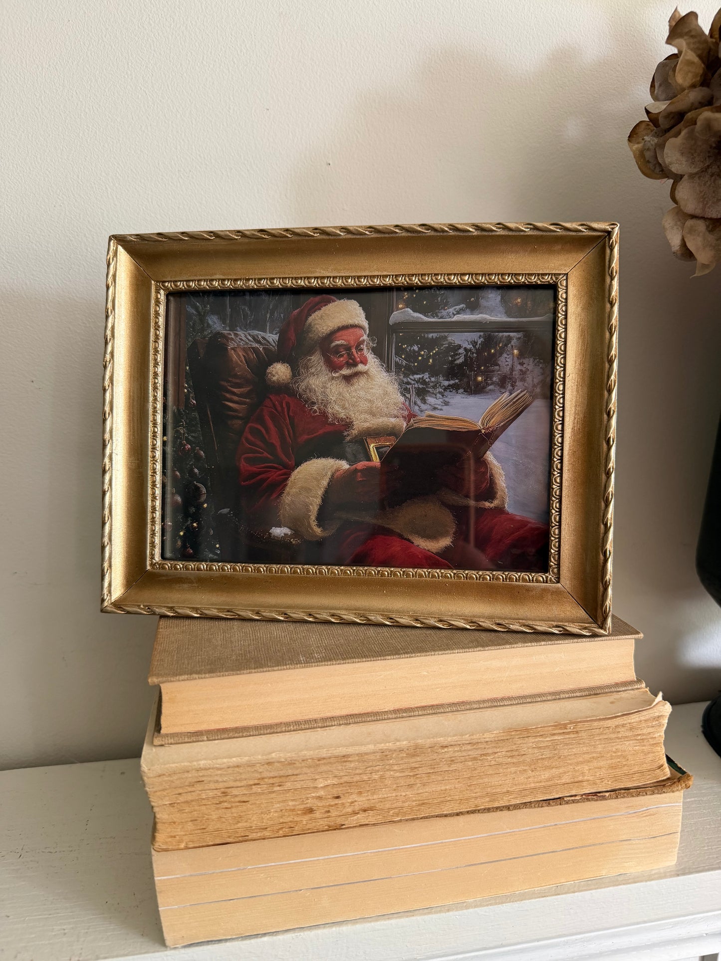 Vintage Reading Santa Framed Art- 8 x 6"