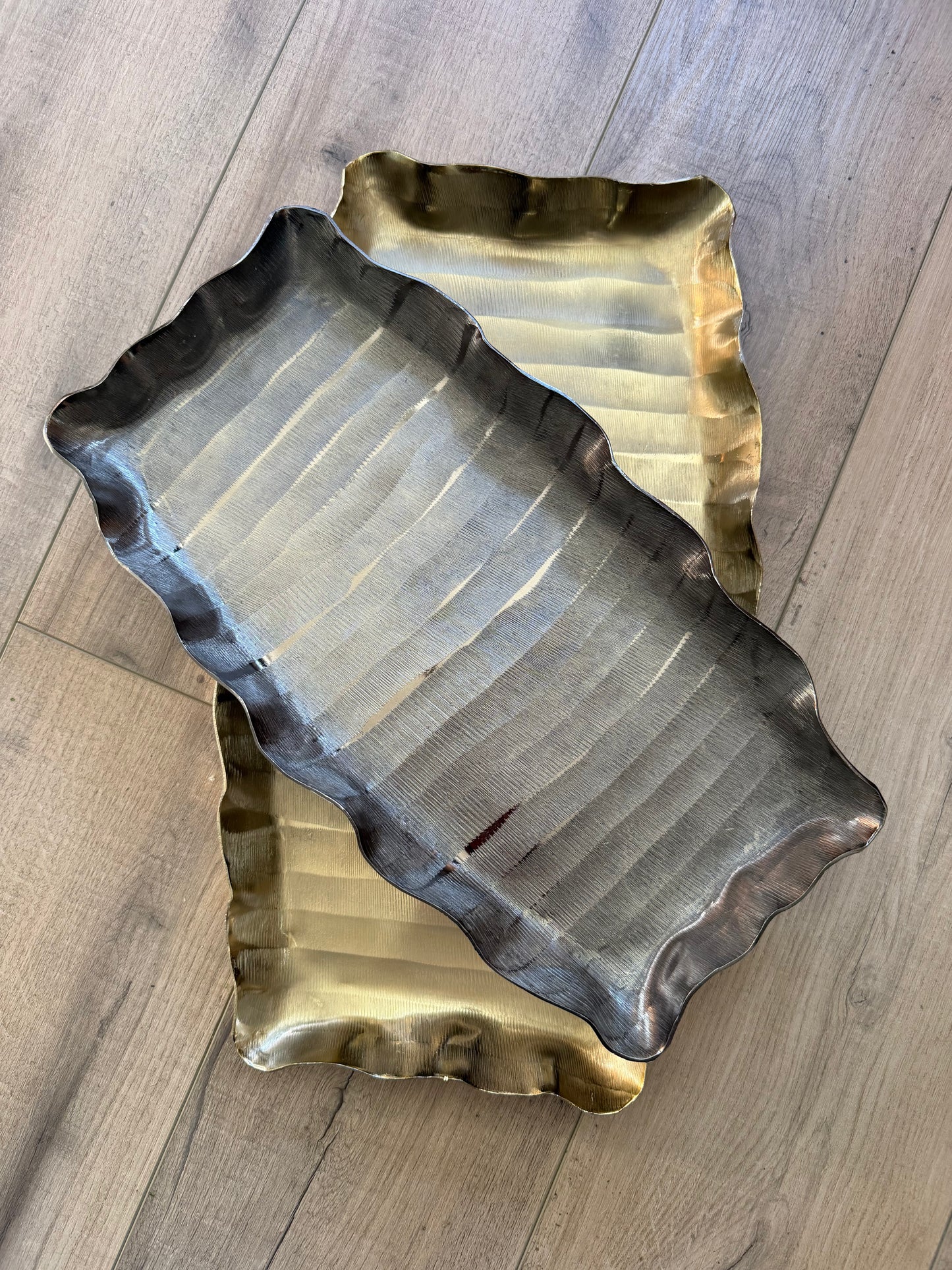 Aluminum Scalloped Trays- Set of 2