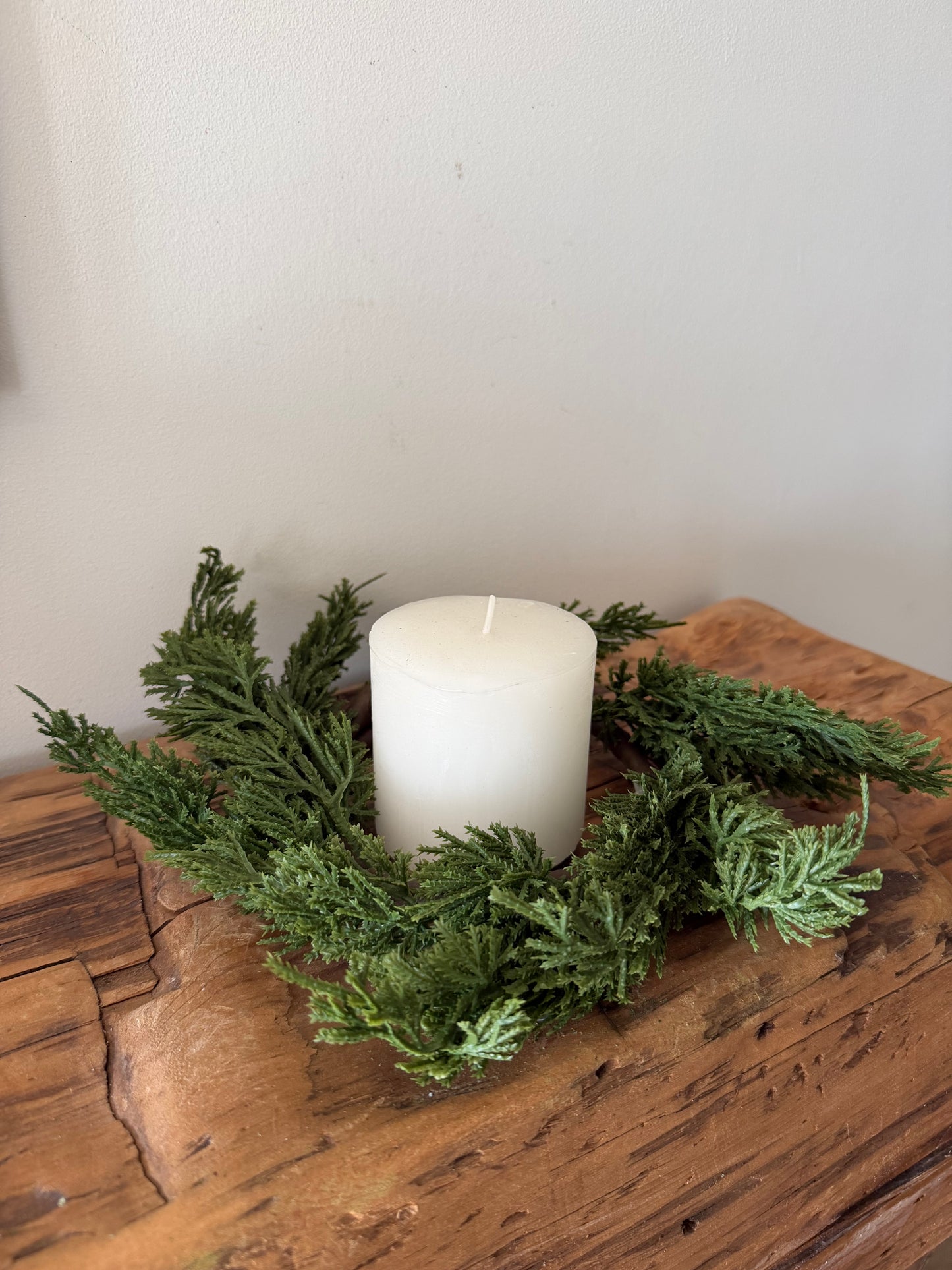 Real Touch Cedar Candle Ring-10"