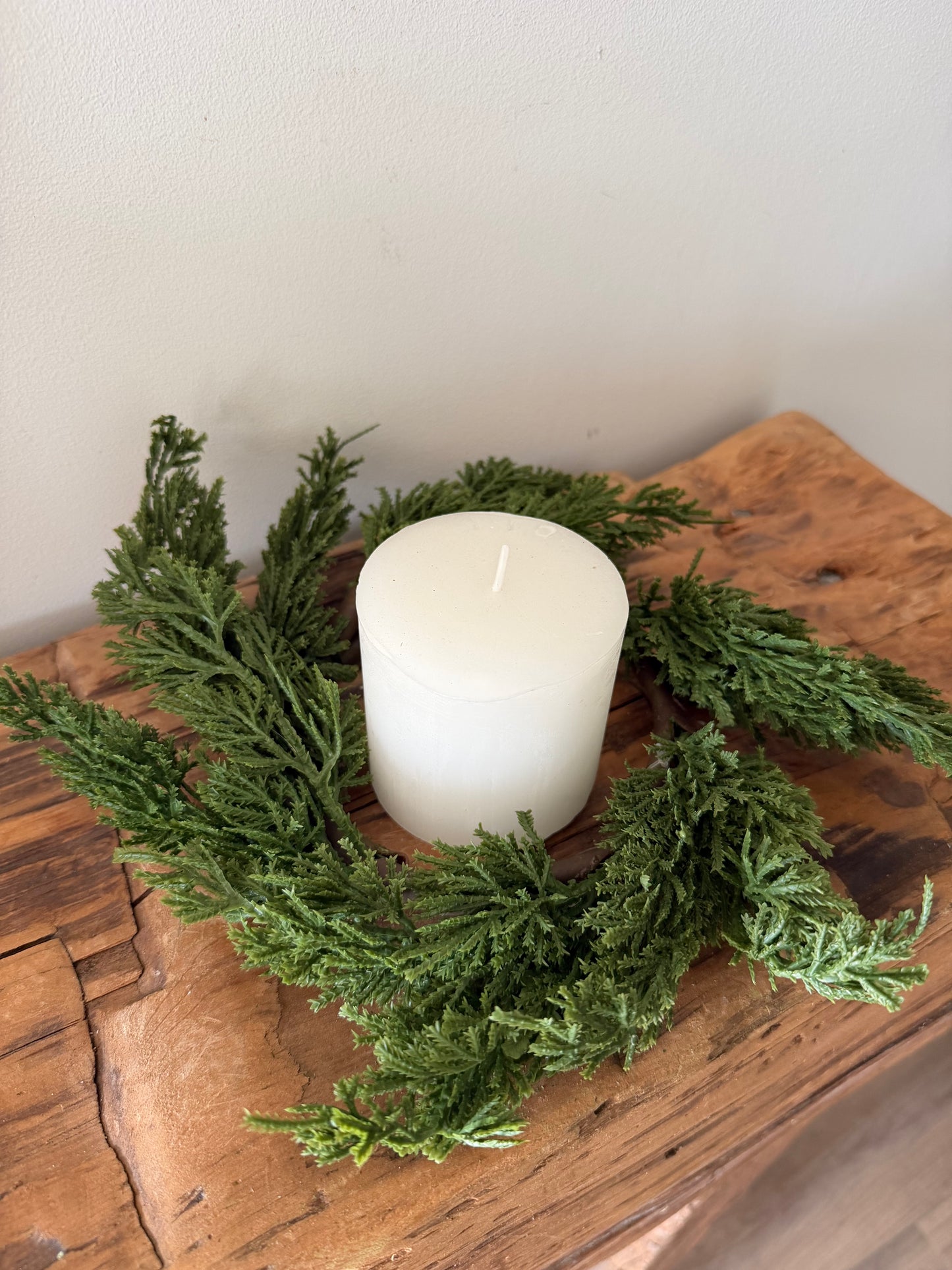 Real Touch Cedar Candle Ring-10"