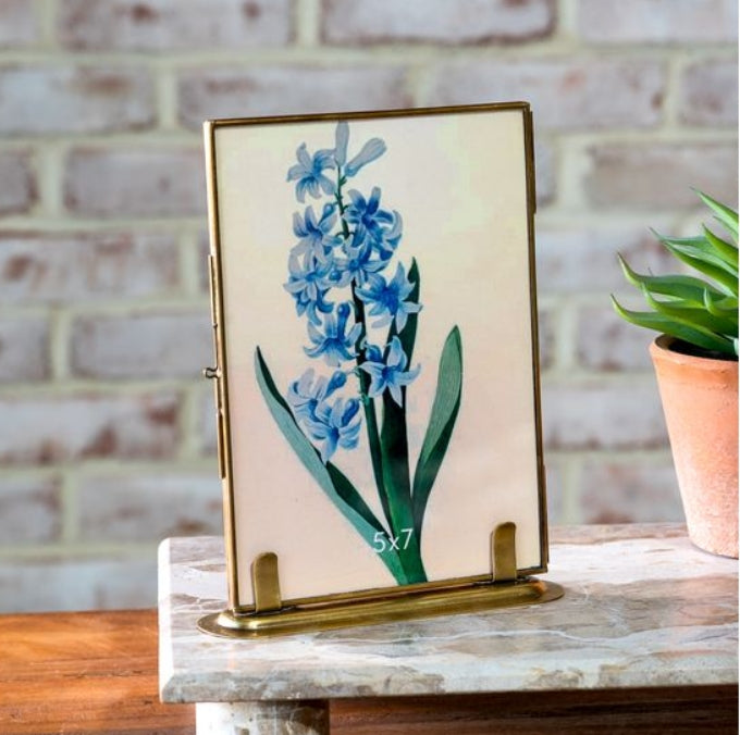 Brass 5x7" Frame with Base