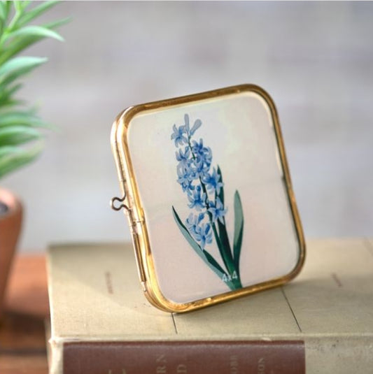 Antiqued Round Corner Brass 4 x 4 Frame