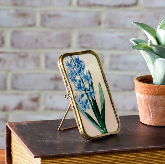 Antiqued Rounded Corner Brass 3 x 5" Frame