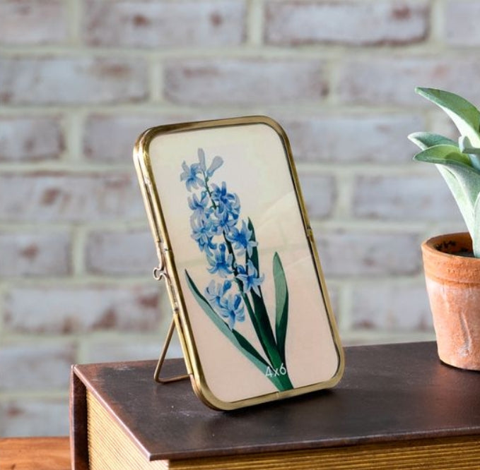Antiqued Rounded Corner Brass 4 x 6" Frame