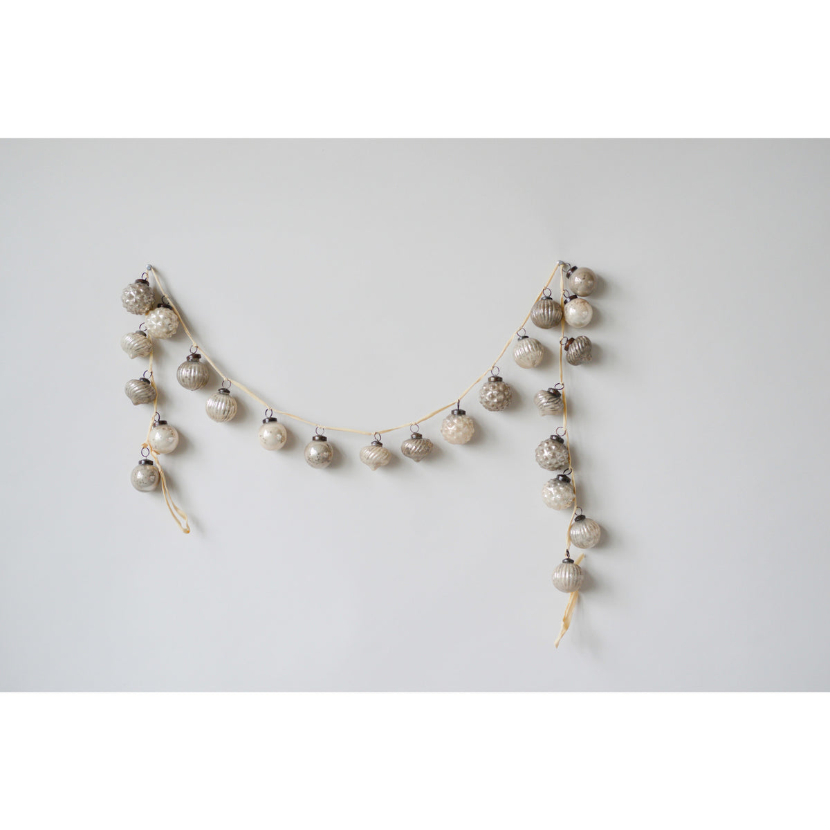 Neutral Vintage Mercury Ball Garland- 72"