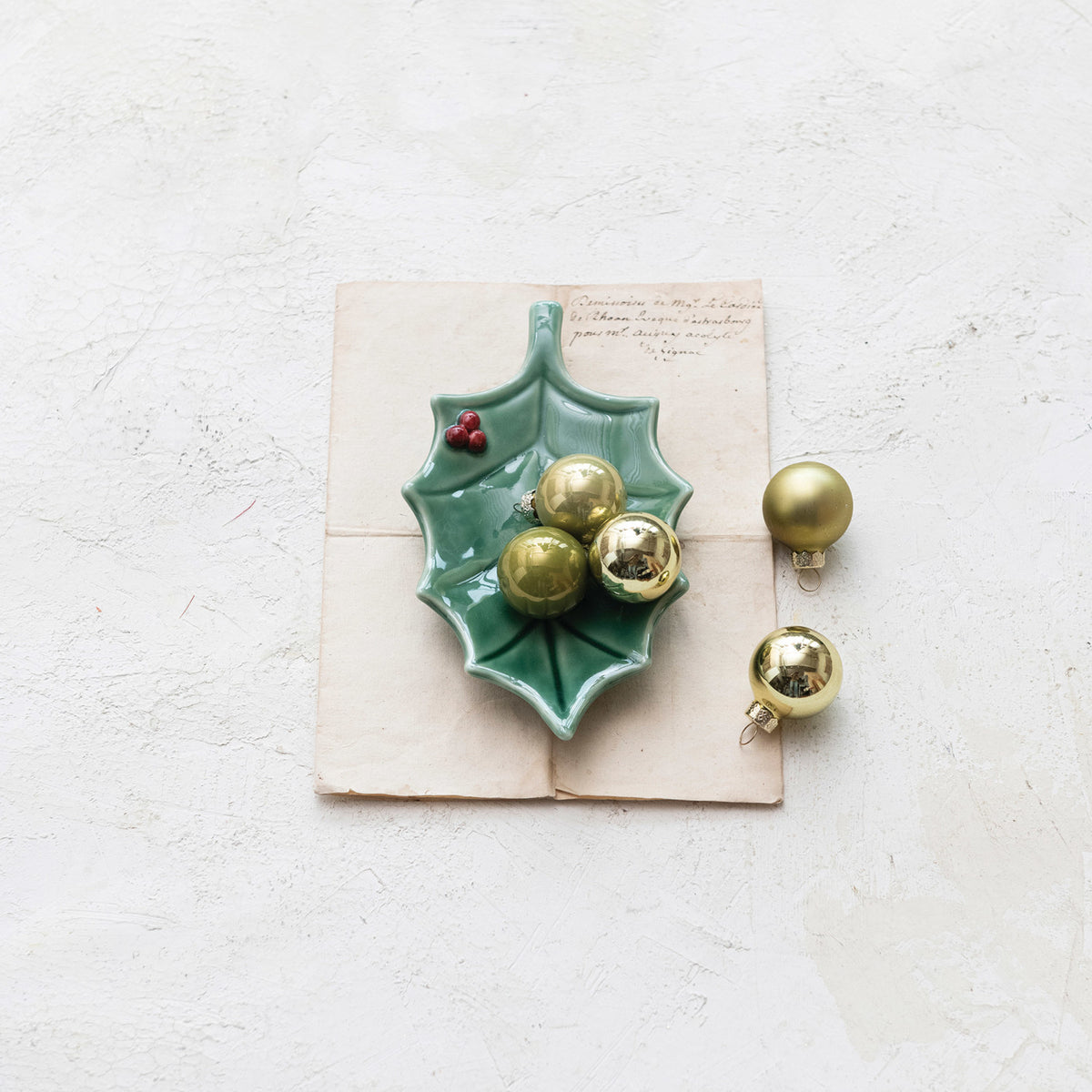 Holly Shaped Dish