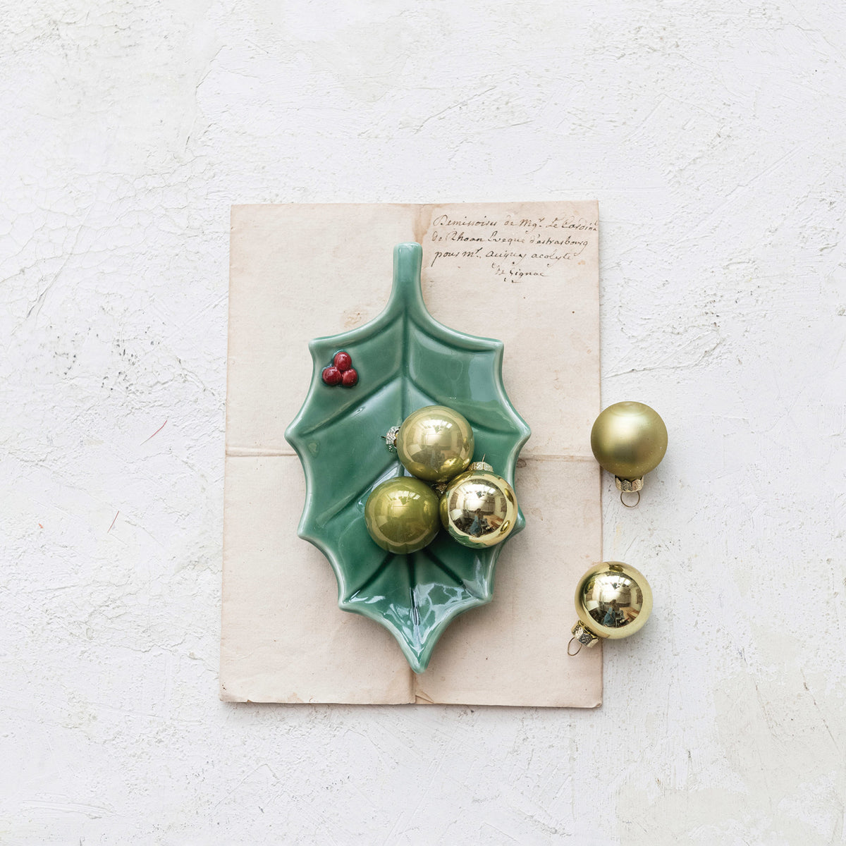 Holly Shaped Dish